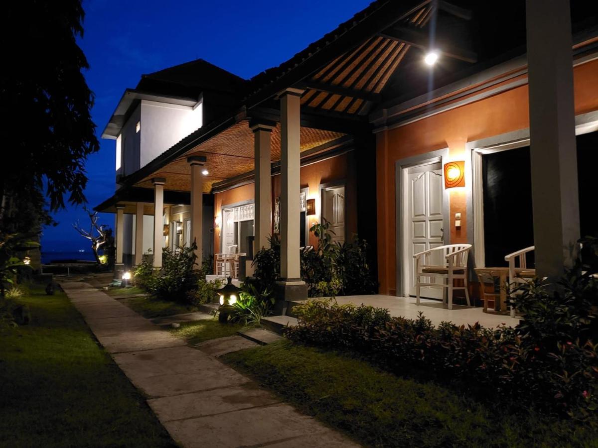 Utama Villas Beach Front Candidasa Экстерьер фото