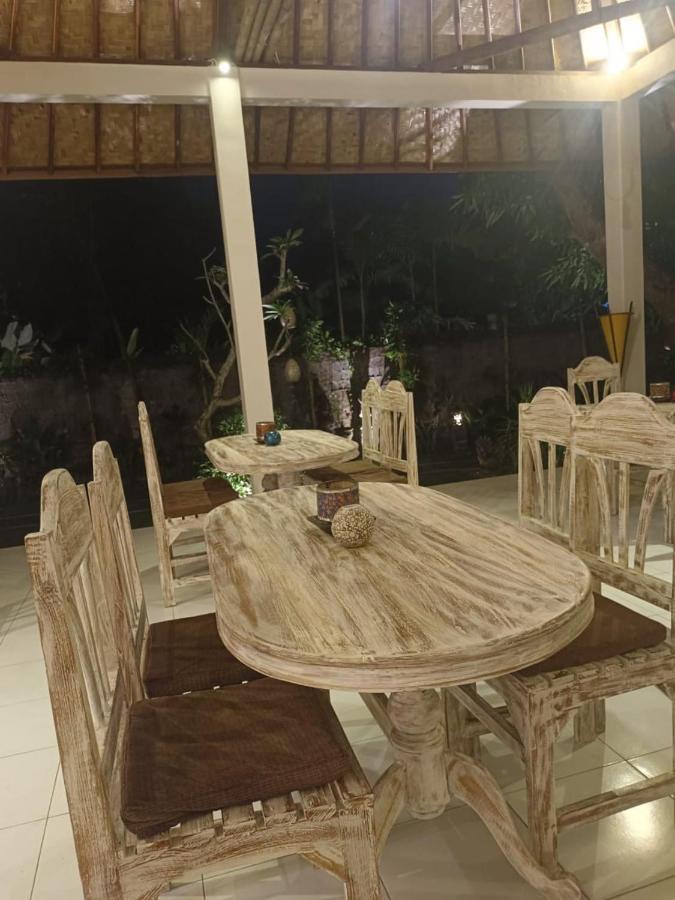 Utama Villas Beach Front Candidasa Экстерьер фото