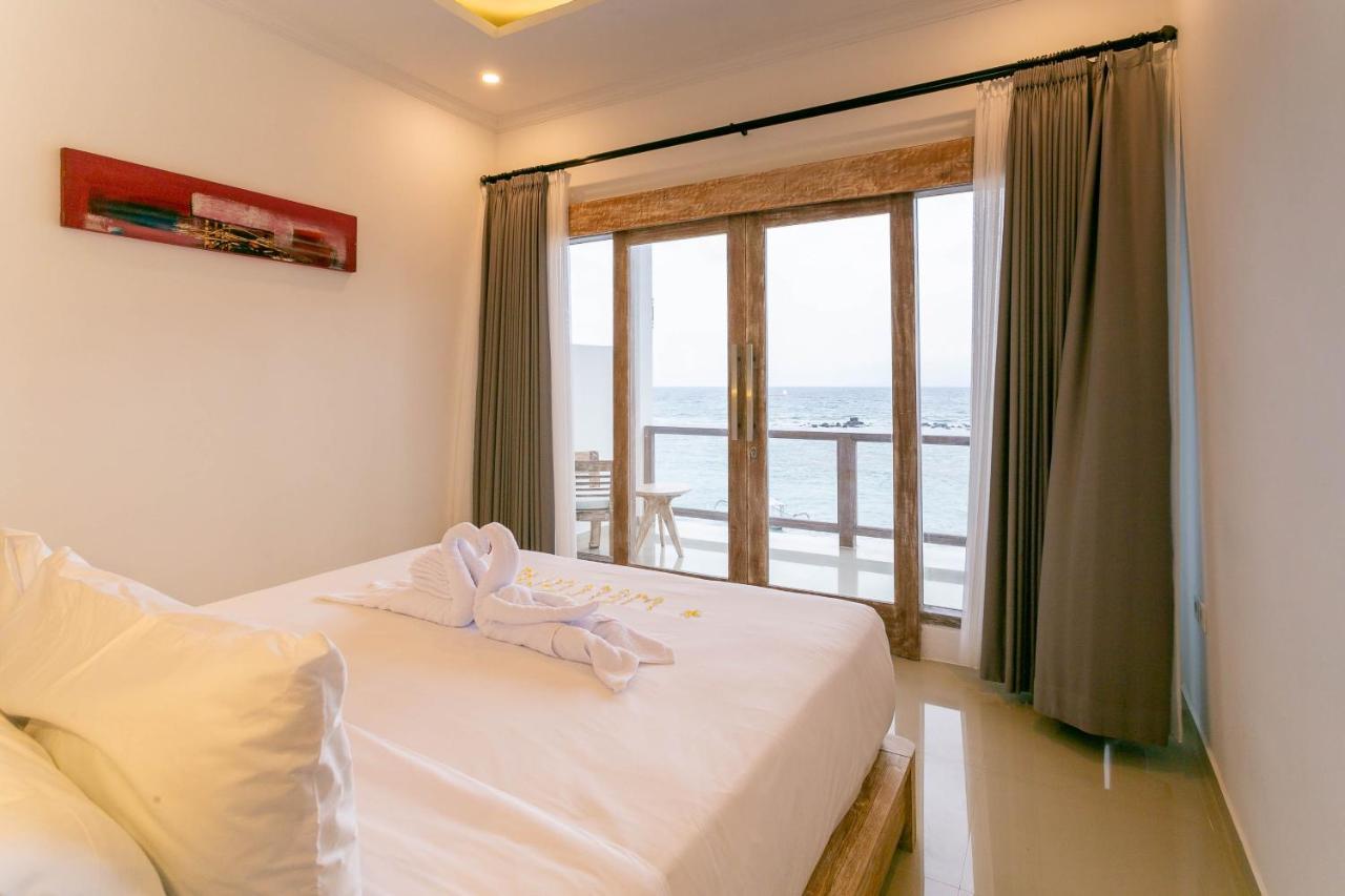 Utama Villas Beach Front Candidasa Экстерьер фото