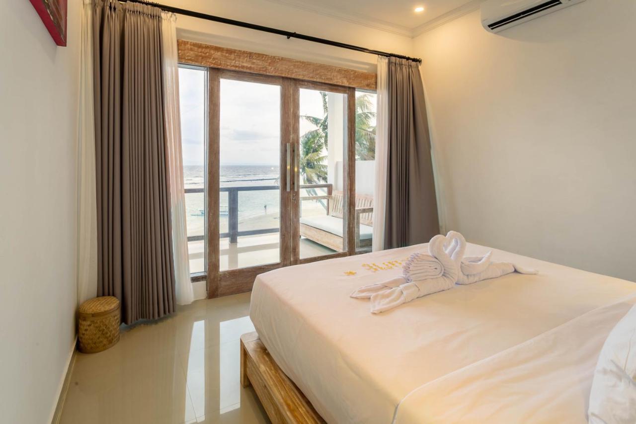 Utama Villas Beach Front Candidasa Экстерьер фото